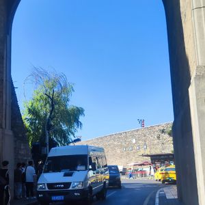 美女扒开内裤让我捅出白浆免费看久久AV
